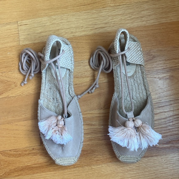 Soludos Tassel Suade Platform Gladiator Sandal - Picture 2 of 7